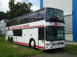 Van Hool Dreiachser/370985/134861---helvetic-bus-tours-zuerich (134'861) - Helvetic Bus Tours, Zrich - Van Hool am 10. Juli 2011 in Kloten, EvoBus