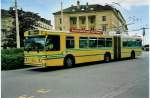(046'711) - TN Neuchtel - Nr. 172 - FBW/Hess Gelenktrolleybus am 18. Mai 2001 in Neuchtel, Place Pury