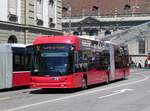 (277'331) - Bernmobil, Bern - Nr. 23 - Hess/Hess Gelenktrolleybus am 28. Juni 2025 beim Bahnhof Bern