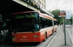(027'419) - VB Biel - Nr. 83 - NAW/Hess Gelenktrolleybus am 12. Oktober 1998 beim Bahnhof Biel
