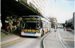 (030'113) - VB Biel - Nr. 81 - NAW/Hess Gelenktrolleybus am 13. Mrz 1999 beim Bahnhof Biel