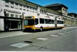 (041'407) - VBSH Schaffhausen - Nr. 115 - NAW/Hess Gelenktrolleybus am 19. Juni 2000 beim Bahnhof Schaffhausen