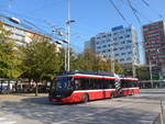 (197'068) - OBUS Salzburg - Nr. 361/S 802 TJ - Solaris Gelenktrolleybus am 13. September 2018 beim Bahnhof Salzburg