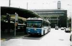 (022'504) - VBL Luzern - Nr. 169 - Volvo/Hess Gelenktrolleybus am 16. April 1998 beim Bahnhof Luzern