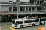 (069'110) - TL Lausanne - Nr. 765 - NAW/Lauber Trolleybus am 8. Juli 2004 in Lausanne, Place Riponne