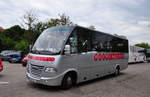 Midibus IVECO 70C17 vom Reisebro BAUMGARTNER aus Obersterreich in Krems gesehen.