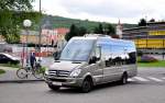 Kleinbus Mercedes Benz Sprinter von Riedler Reisen aus sterreich am 16.August 2014 in Krems gesehen.