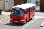 Toyota Kleinbus der Fa. Thomas Garage steht am 15.5.2014 am Fhrhafen Mgarr der Insel Gozo des Staates Malta.