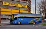 Mercedes Tourino von NL Reisen aus Wien am 22.12.2014 in Krems.