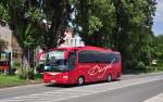 Mercedes Tourino vom Onibusbetrieb DARGEL aus der BRD im Mai 2015 in Krems unterwegs.