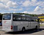 Mercedes Tourismo von Eichler Reisen aus Ungarn im Juni 2015 in Krems gesehen.