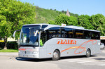 Mercedes Tourismo von Maier Reisen aus der BRD in Krems gesehen.