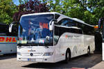 Mercedes Tourismo von Hankook Reisen aus Ungarn in Krems gesehen.