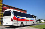 Mercedes Tourismo von ALBAtur aus PL in Krems unterwegs.