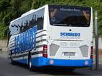 Mercedes Tourismo von Schmidt aus Deutschland im Stadthafen Sassnitz.