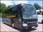 Mercedes Travego von Thüringer Rhön Tourist aus Deutschland im Stadthafen Sassnitz.