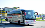 Mercedes Travego von  Sozialwerk on Tour- Younion  aus Obersterreich in Krems gesehen.