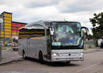 Mercedes Travego von der Molnar Travel.hr in Krems gesehen.