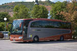 Mercedes Travego von Hengl Reisen aus der BRD 2017 in Krems.