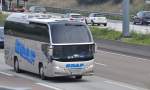 NEOPLAN CITYLINER von GRAF Reisen aus der BRD am 26.9.2013 auf der A5 beim Airport FRA/Main gesehen.