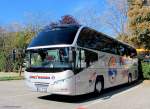 Neoplan Cityliner von Frey Reisen aus der BRD im Herbst 2013 in Krems gesehen.