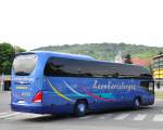 Neoplan Cityliner von Leonhartsberger Reisen aus sterreich im Juni 2015 in Krems gesehen.