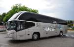 Neoplan Cityliner von Htzinger Reisen aus der BRD im Juni 2015 in Krems.