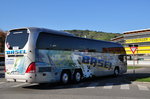 Neoplan Cityliner von Basel Reisen aus der BRD in Krems gesehen.