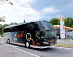 Neoplan Cityliner von Leonhardsberger Reisen aus sterreich 2017 in Krems.