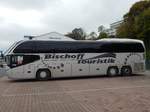 Neoplan Cityliner von Bischoff Touristik aus Deutschland im Stadthafen Sassnitz.