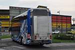 Neoplan Skyliner von Langthaler Reisen aus Niedersterreich in Krems gesehen.