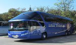 Neoplan Starliner von Leja Touring aus Schweden in Krems gesehen.