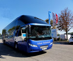 Neoplan Starliner von Leja Touring aus Schweden in Krems gesehen.