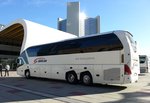 Neoplan Starliner von Gercar aus SLO in Wien vor der UNO City gesehen.