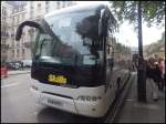 Neoplan Tourliner von Skills aus England in London.