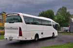 Scania Irizar aus Ungarn am 9.5.2015 in Krems unterwegs.