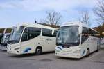 Scania Irizar i6 von Special Tours aus Spanienund link ein Volvo Irizar 10/2017 in Krems.