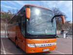 Setra 415 GT-HD von Palm aus Deutschland im Stadthafen Sassnitz.