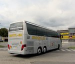 Setra 416 HDH von Motyl.pl in Krems gesehen.