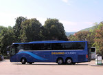 Setra 416 GT-HD von Shearing Holidays aus GB in Krems gesehen.