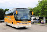 Setra 415 HDH von Hummel Reisen aus der BRD in Krems gesehen.