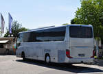 Setra 415 GT- HD aus Schwechat bei Wien in Krems gesehen.