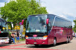 Setra 416 HDH von CAR ROUGE aus der CH in Krems gesehen.