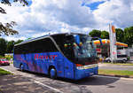 Setra 415 HD von Bauer Reisen aus der BRD in Krems unterwegs.