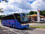 Setra 415 HD von Bauer Reisen aus der BRD in Krems unterwegs.