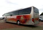 Setra 415 GT-HD von der Stelzeneder Touristik aus der BRD in Krems gesehen.