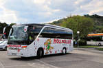 Setra 411 HD von Hllmller Reisen aus Niedersterreich in Krems unterwegs.