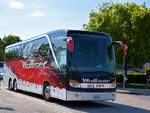 Setra 416 HDH von WALLISER Reisen aus der CH in Krems.