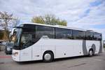 Setra 415 GT-HD von HVG Reisen aus der BRD 2017 in Krems.