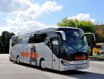 Setra 515 HD von Wagner Reisen aus der BRD (mit Radanhnger) im Juni 2015 in Krems gesehen.